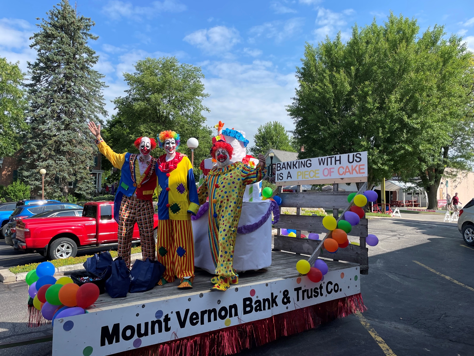Bank float in Heritage Days parade 